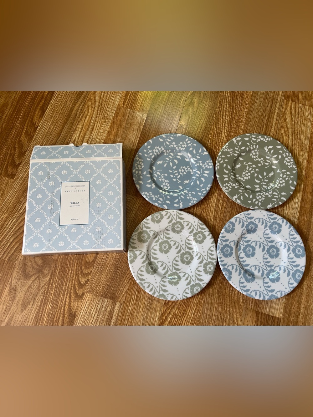NWT Pottery Barn Julia Berolzheimer Willa Melamine Appetizer Plates Mixed
